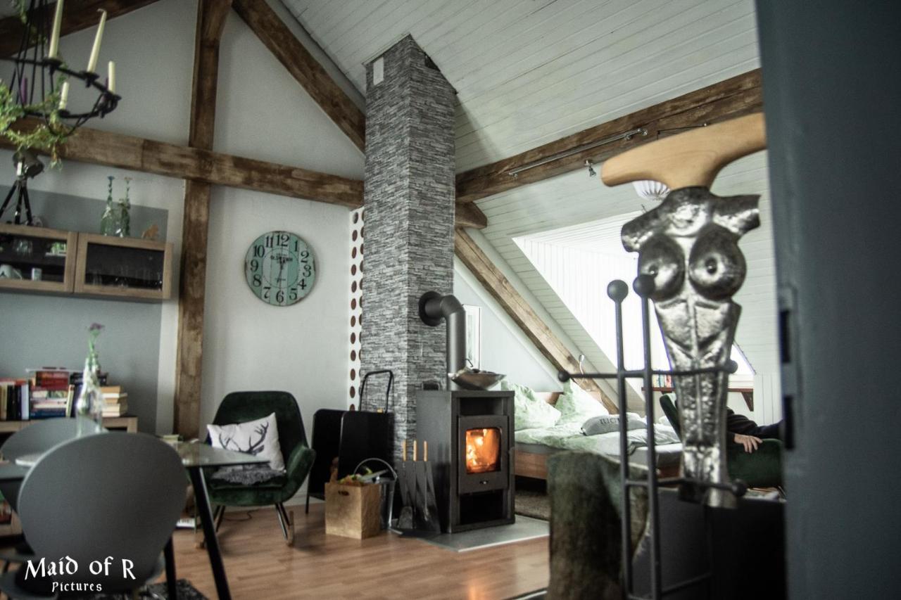 Hof Vierzehnender Im Hohen Venn - 70Qm Fachwerk-Studio - Grosses Wohn-Schlafzimmer Mit Dachterrasse Und Kaminofen - Separate Kueche - Perfekt Fuer Paare - Monschau - Eifel - Hunde Willkommen - Islandpferde Bagian luar foto