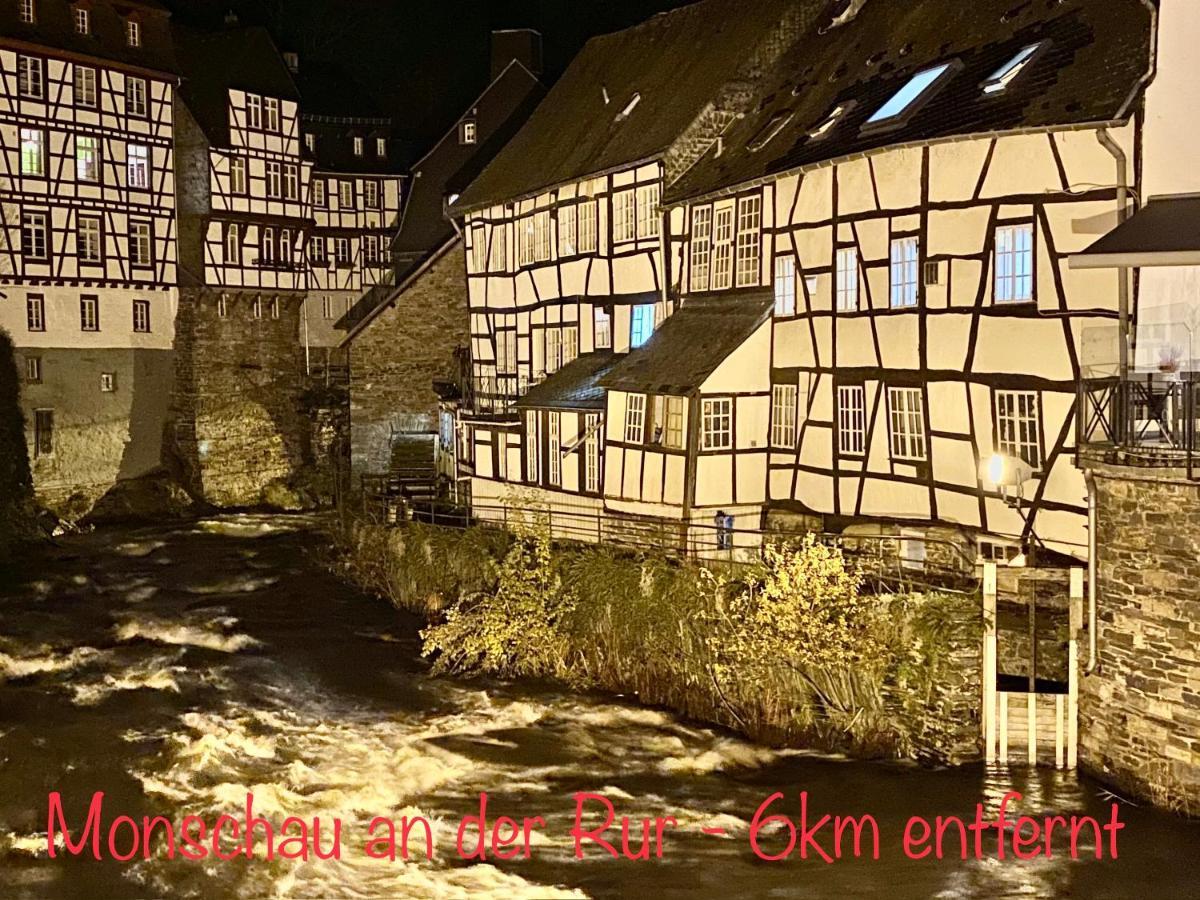 Hof Vierzehnender Im Hohen Venn - 70Qm Fachwerk-Studio - Grosses Wohn-Schlafzimmer Mit Dachterrasse Und Kaminofen - Separate Kueche - Perfekt Fuer Paare - Monschau - Eifel - Hunde Willkommen - Islandpferde Bagian luar foto