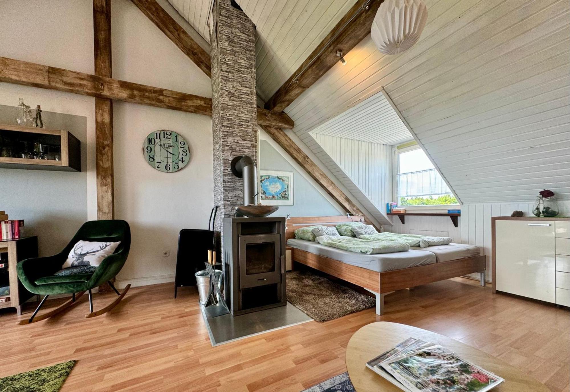 Hof Vierzehnender Im Hohen Venn - 70Qm Fachwerk-Studio - Grosses Wohn-Schlafzimmer Mit Dachterrasse Und Kaminofen - Separate Kueche - Perfekt Fuer Paare - Monschau - Eifel - Hunde Willkommen - Islandpferde Bagian luar foto